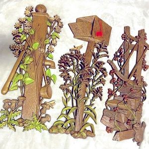 Vintage 1972 Burwood Wall Decor